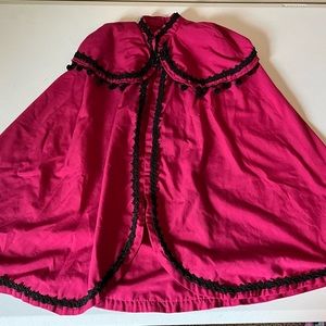 Girls Ana cape from the movie Frozen.